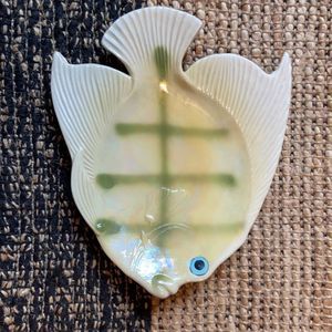 Adorable Retro Decorative Fish Dish